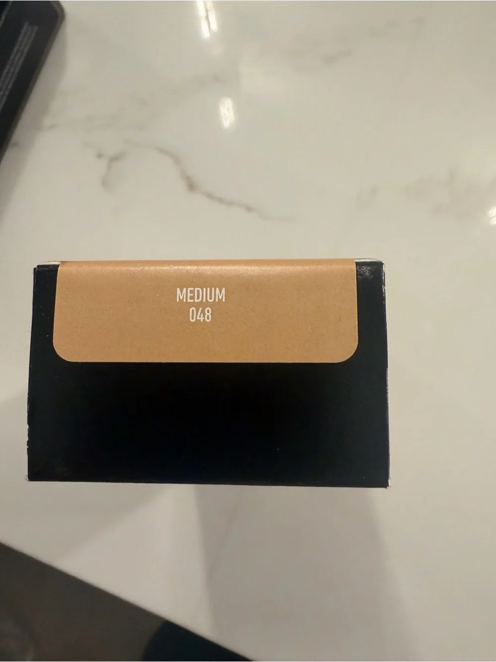 KVD Good Apple Full-Coverage Serum Foundation - Black & Gold